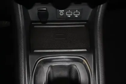 Photo 27 Renault Captur  E-Tech 145 - 21