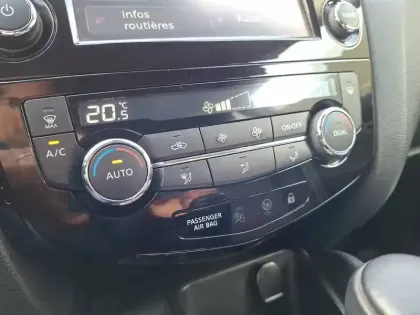 Photo 36 Nissan Qashqai  1.2 DIG-T 115 Xtronic