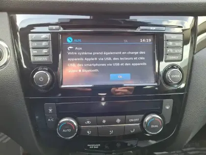 Photo 35 Nissan Qashqai  1.2 DIG-T 115 Xtronic