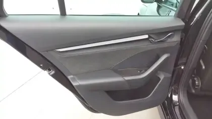 Photo 26 Skoda Octavia  Combi 2.0 TDI 200 ch DSG7