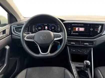 Photo 11 Volkswagen Polo  1.0 TSI 95 S&S BVM5