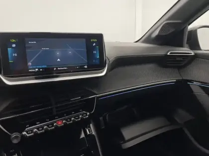 Photo 27 Peugeot 208  Electrique 50 kWh 136ch