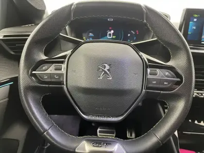 Photo 22 Peugeot 208  Electrique 50 kWh 136ch