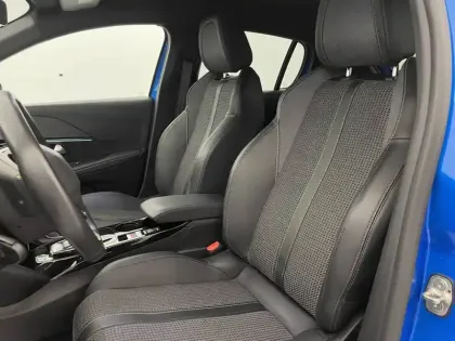 Photo 13 Peugeot 208  Electrique 50 kWh 136ch