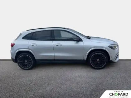 Photo 8 Mercedes GLA  200 d 8G-DCT
