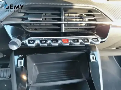 Photo 16 Peugeot 208  Electrique 50 kWh 136ch