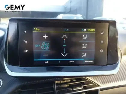 Photo 14 Peugeot 208  Electrique 50 kWh 136ch