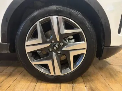 Photo 57 Hyundai Bayon  1.0 T-GDi 100 DCT-7 Hybrid 48V