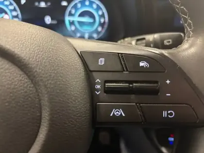 Photo 82 Hyundai Bayon  1.0 T-GDi 100 DCT-7 Hybrid 48V