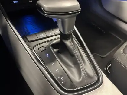 Photo 75 Hyundai Bayon  1.0 T-GDi 100 DCT-7 Hybrid 48V