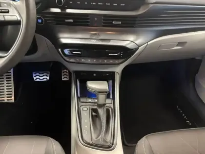 Photo 94 Hyundai Bayon  1.0 T-GDi 100 DCT-7 Hybrid 48V