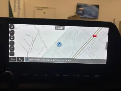 Photo 77 Hyundai Bayon  1.0 T-GDi 100 DCT-7 Hybrid 48V