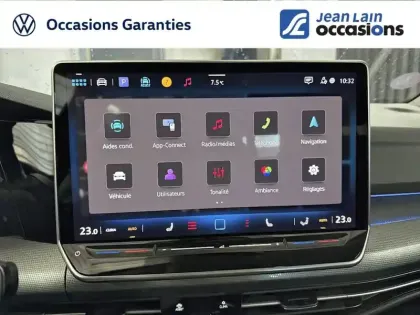 Photo 18 Volkswagen Golf  1.5 eTSI EVO2 116 DSG7