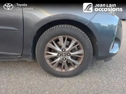 Photo 8 Toyota Yaris  Hybride 100h