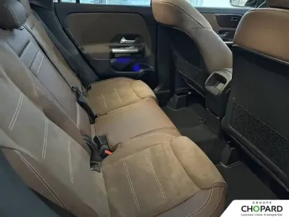 Photo 24 Mercedes GLA  200 d 8G-DCT