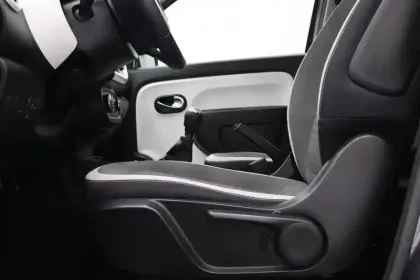 Photo 28 Renault Twingo  III SCe 65 - 21