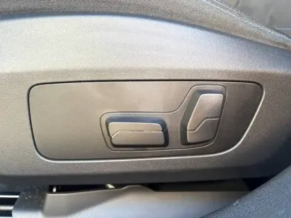 Photo 16 BMW Serie 1 120 170 ch DKG7