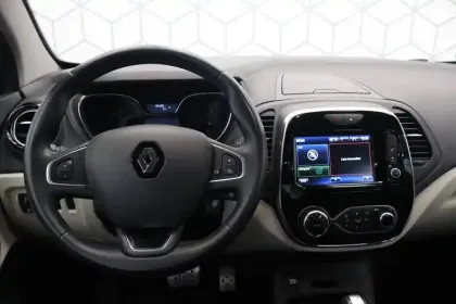 Photo 16 Renault Captur  TCe 150 FAP EDC