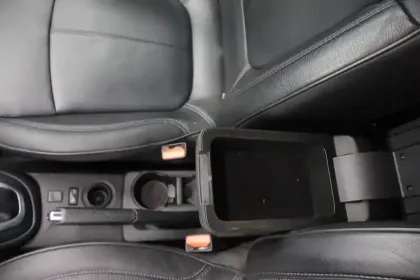 Photo 27 Renault Captur  TCe 150 FAP EDC