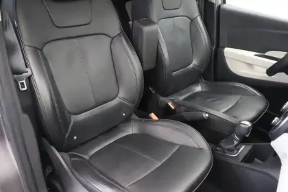 Photo 17 Renault Captur  TCe 150 FAP EDC