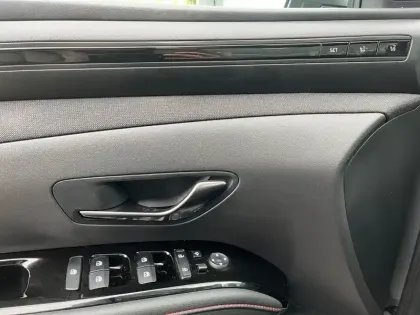 Photo 19 Hyundai Tucson  1.6 T-GDI 230 Hybrid BVA6