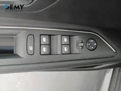 Photo 12 Peugeot 3008  BlueHDi 130ch S&S EAT8