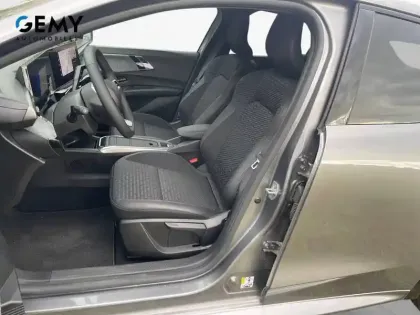 Photo 8 Renault Clio  E-Tech full hybrid 160 ch