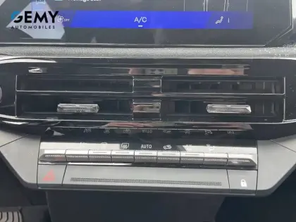 Photo 13 Renault Clio  E-Tech full hybrid 160 ch