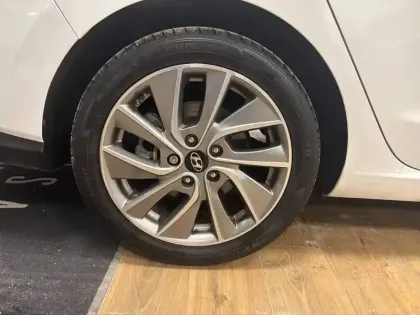 Photo 16 Hyundai I30  Fastback 1.0 T-GDi 120 BVM6