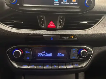 Photo 69 Hyundai I30  Fastback 1.0 T-GDi 120 BVM6