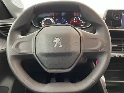 Photo 82 Peugeot 208  PureTech 75 S&S BVM5