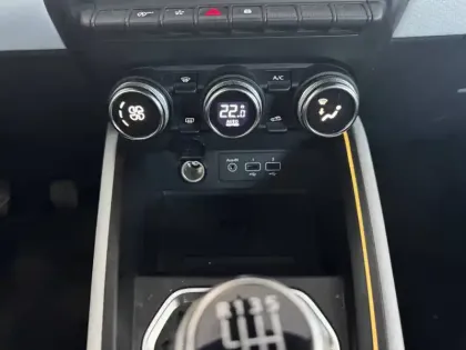 Photo 32 Renault Clio  TCe 100 GPL