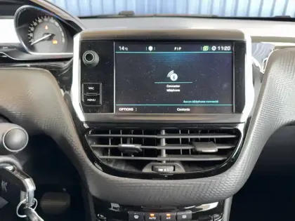 Photo 24 Peugeot 2008  PureTech 110ch S&S EAT6