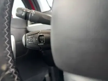 Photo 25 Peugeot 2008  PureTech 110ch S&S EAT6