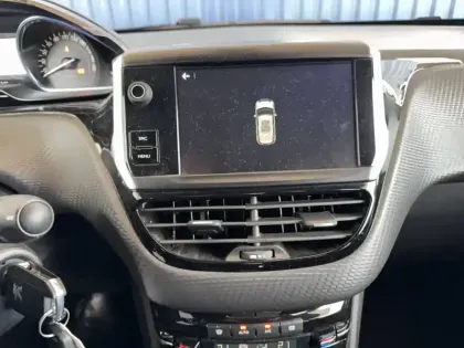 Photo 14 Peugeot 2008  PureTech 110ch S&S EAT6