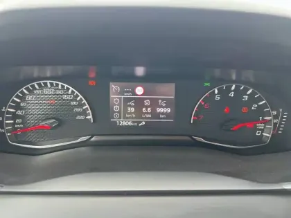 Photo 11 Peugeot 208  PureTech 100 S&S BVM6