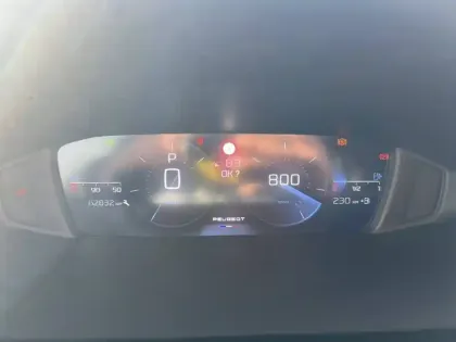 Photo 11 Peugeot 308  SW BlueHDi 130ch S&S EAT8