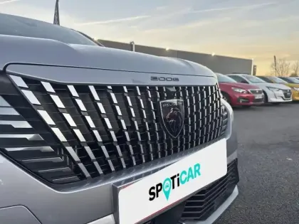 Photo 27 Peugeot 2008  Hybrid 145 e-DCS6 Allure