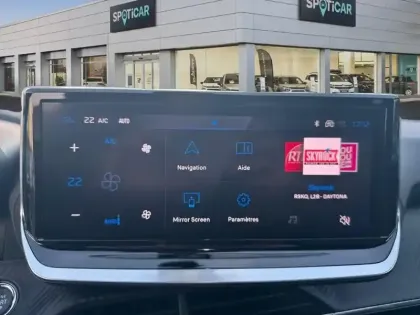 Photo 10 Peugeot 2008  Hybrid 145 e-DCS6 Allure