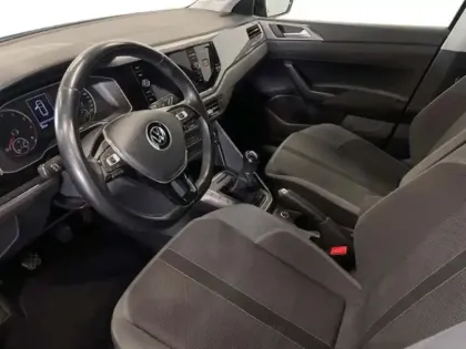 Photo 9 Volkswagen Polo 1.0 TSI 115 S&S BVM6 R-Line