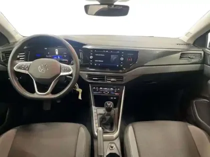 Photo 8 Volkswagen Polo 1.0 TSI 95 S&S BVM5 VW Edition