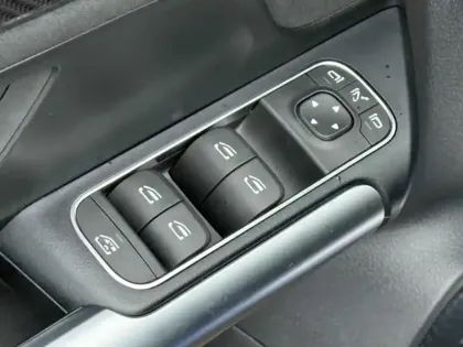 Photo 55 Mercedes GLA 250 e Hybrid EQ AMG Line