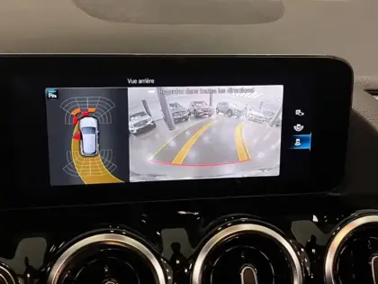 Photo 10 Mercedes GLA 200 AMG Line