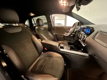 Photo 11 Mercedes GLA 200 AMG Line