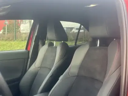 Photo 15 Toyota Yaris Hybride 1.5 HYBRID 130H GR SPORT Pack Techno