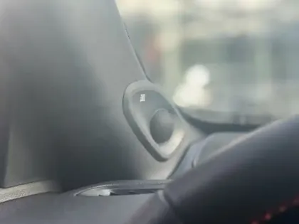 Photo 24 Toyota Yaris Hybride 1.5 HYBRID 130H GR SPORT Pack Techno