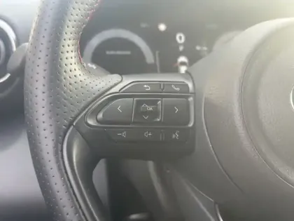 Photo 17 Toyota Yaris Hybride 1.5 HYBRID 130H GR SPORT Pack Techno