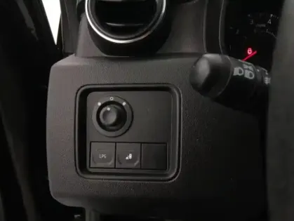 Photo 19 Dacia Duster ECO-G 100 4x2 Prestige +