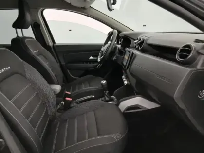 Photo 13 Dacia Duster ECO-G 100 4x2 Prestige +