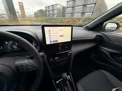 Photo 11 Toyota Yaris Hybride 1.5 HYBRID 116H DESIGN